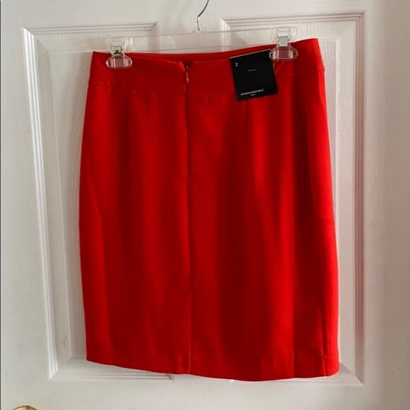Banana Republic 2 red skirt - Picture 4 of 6